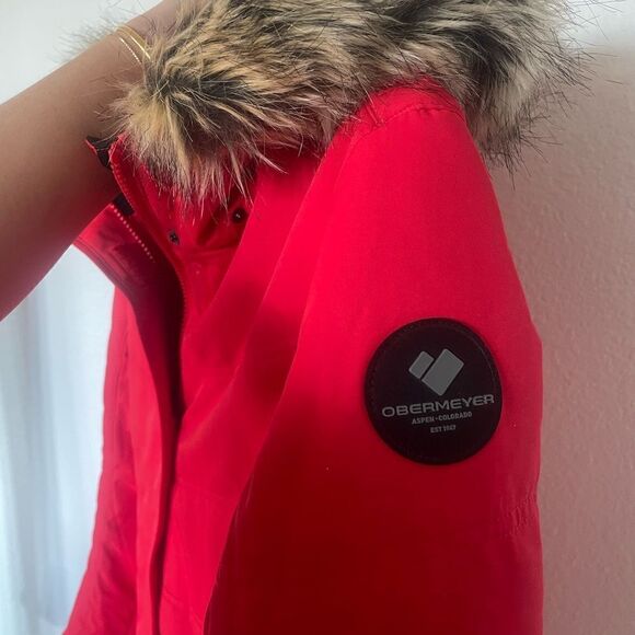 Red ski jacket - Picture 5 of 6